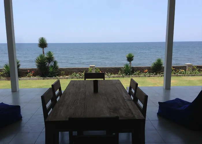 Air Sanih Kubutambahan (Bali)